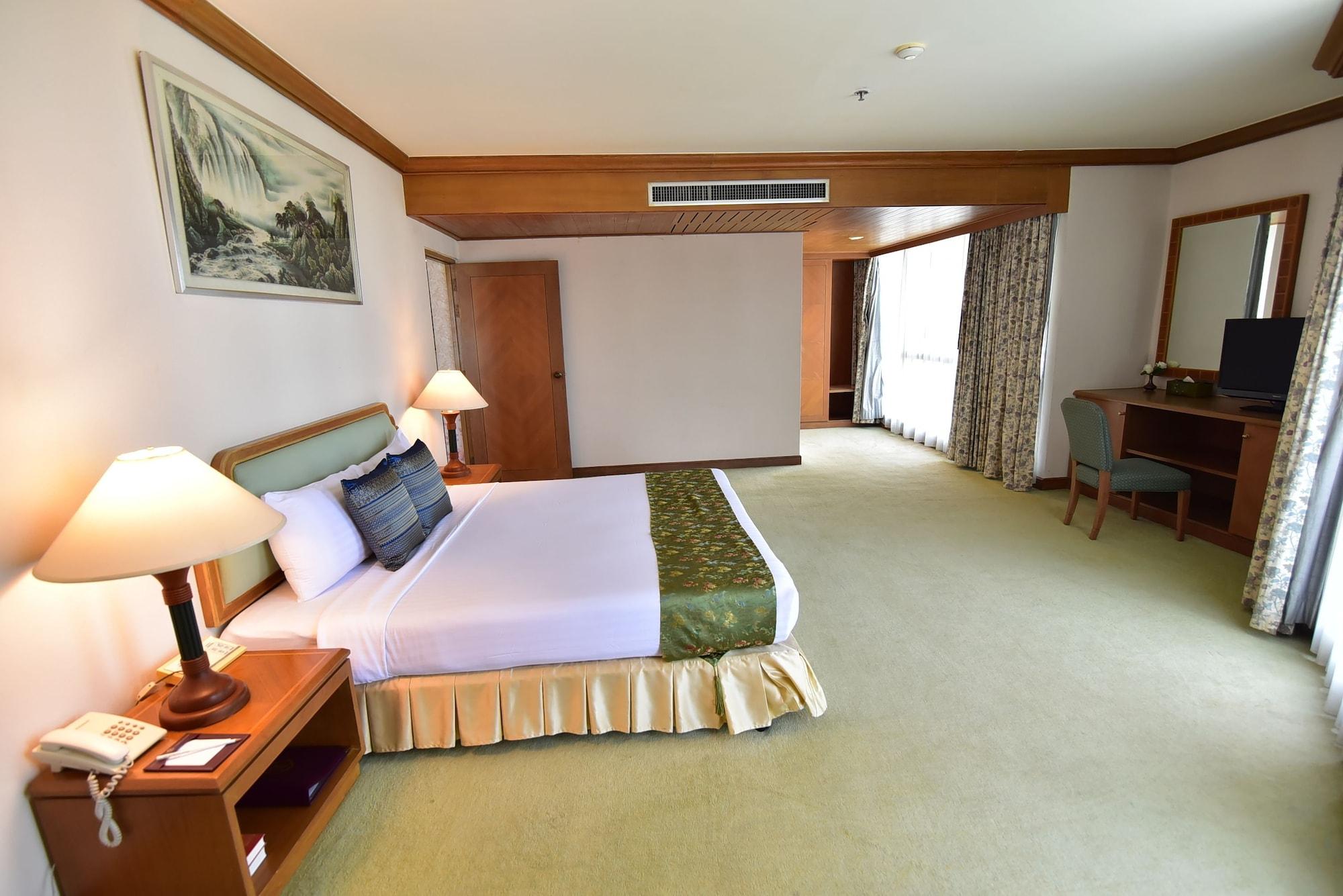 Thumrin Thana Hotel Trang Eksteriør bilde