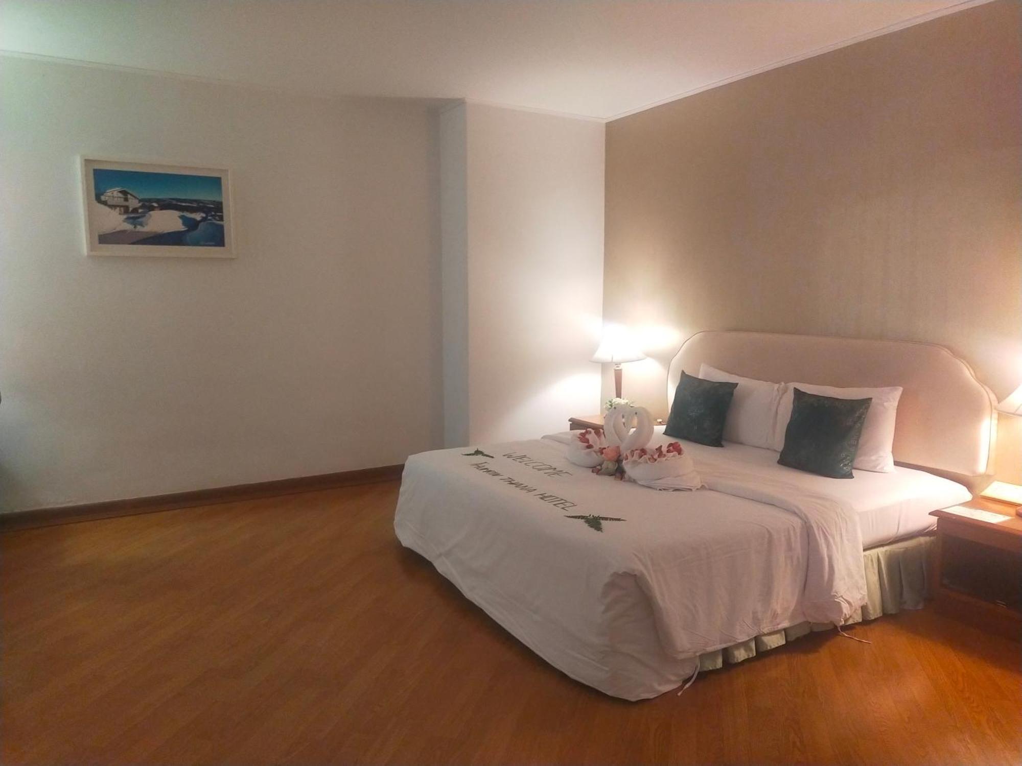 Thumrin Thana Hotel Trang Rom bilde
